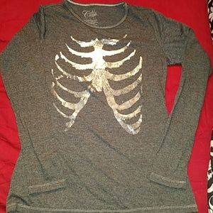 skull long sleeve